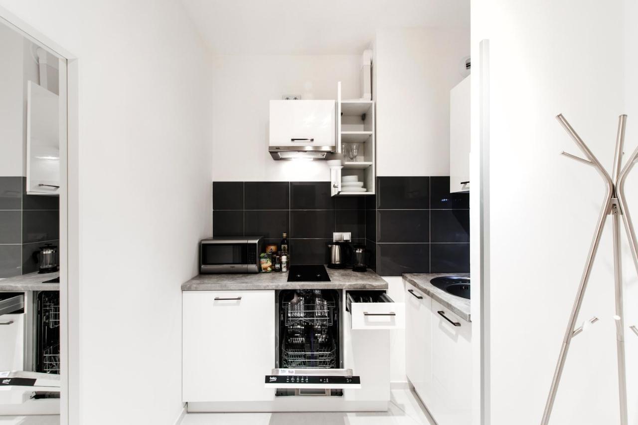 Апартаменты Super Apart Dywizjonu 303 175/8 Варшава Номер фото